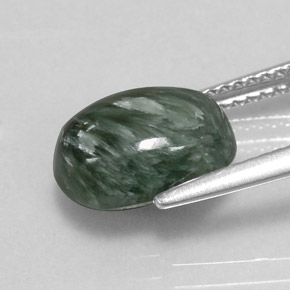 Serafinita verde natural 3,18ct, corte oval, opaco