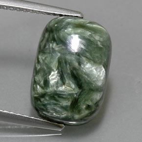 Serafinita verde natural 5,70ct, almofada cortada, opaco