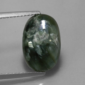 Serafinita verde natural 3,20ct, corte oval, opaco