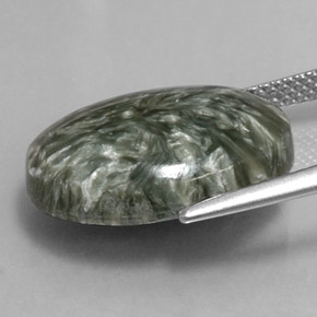 Serafinita verde natural 9,70ct, corte oval, opaco