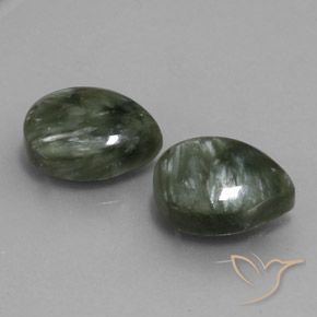 Pedras preciosas de Serafinita Verde Terroso natural de 11.80 ct, Formato de pêra, Opaco