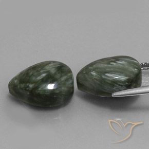 Pedras preciosas de Serafinita Exército verde natural de 12.60 ct, Formato de pêra, Opaco