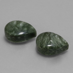Pedras preciosas de serafinita verde natural de  ct, formato de pêra, opaco