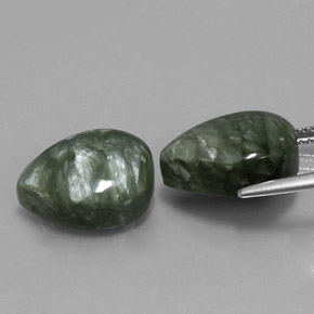 Pedras preciosas de serafinita verde natural de  ct, formato de pêra, opaco