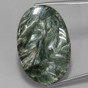 Serafinita verde natural 37,48ct, corte oval, opaco