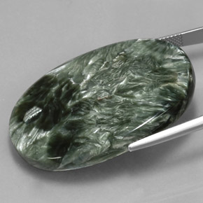 Serafinita verde natural 59,99ct, corte oval, opaco