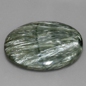 Serafinita verde natural 49,44ct, corte oval, opaco
