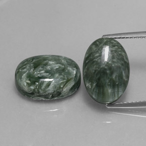 Pedras preciosas de serafinita verde natural de 13,60 ct, corte oval, opaco