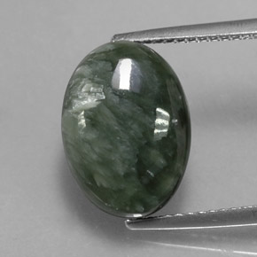 Serafinita verde natural 6,53ct, corte oval, opaco