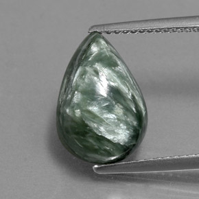 Serafinita verde natural 4,54ct, formato de pêra, opaco