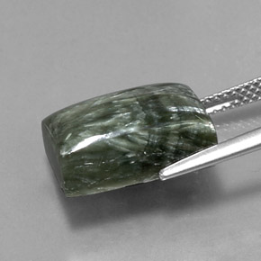 Serafinita verde natural 9,33ct, baguete, opaco