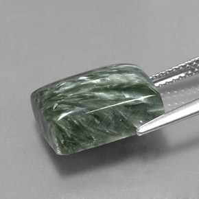 Serafinita verde natural 8,60ct, baguete, opaco