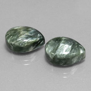 Pedras preciosas de serafinita verde natural de  ct, formato de pêra, opaco