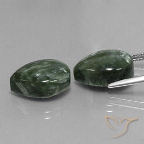 Pedras preciosas de Serafinita Verde Musgo natural de 12.30 ct, Formato de pêra, Opaco