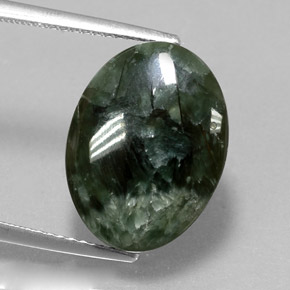 Serafinita verde natural 7,38ct, corte oval, opaco