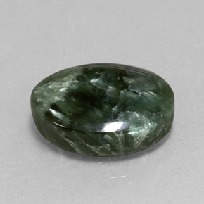 Serafinita verde natural 7,38ct, corte oval, opaco