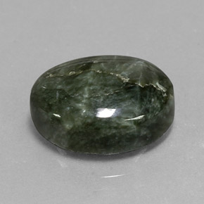 Serafinita verde natural 9,33ct, corte oval, opaco