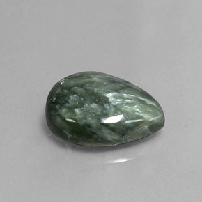 Serafinita verde natural 4,68ct, formato de pêra, opaco