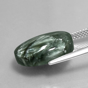 Serafinita verde natural 8,64ct, corte oval, opaco