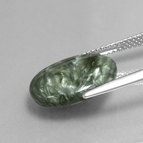 Serafinita verde natural 6,11ct, corte oval, opaco