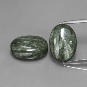 Pedras preciosas de serafinita verde natural de 11,70 ct, corte oval, opaco