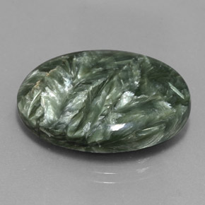 Serafinita verde natural 20,23ct, corte oval, opaco