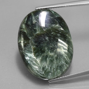 Serafinita verde natural 21,95ct, corte oval, opaco