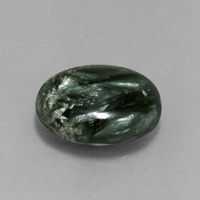 Serafinita verde natural 5,08ct, corte oval, opaco