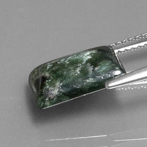 Serafinita verde natural 3,31ct, baguete, opaco