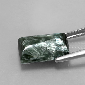 Serafinita verde natural 5,60ct, baguete, opaco