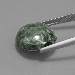 Serafinita verde natural 10,67ct, corte redondo, opaco