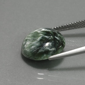 Serafinita verde natural 6,47ct, corte redondo, opaco
