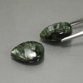Pedras preciosas de serafinita verde natural de  ct, formato de pêra, opaco