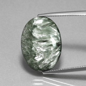 Serafinita verde natural 8,72ct, corte oval, opaco