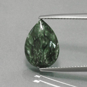 Serafinita verde natural 4,49ct, formato de pêra, opaco