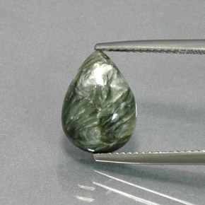 Serafinita verde natural 3,60ct, formato de pêra, opaco