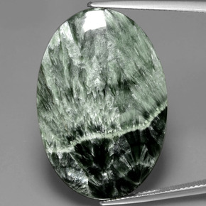 Serafinita verde natural 27,27ct, corte oval, opaco