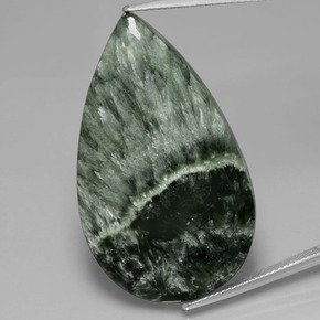 Serafinita verde natural 31,14ct, formato de pêra, opaco