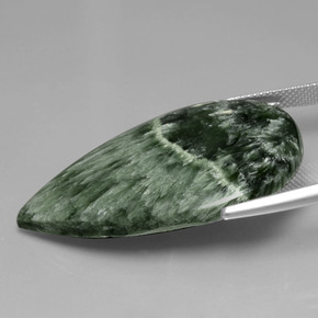 Serafinita verde natural 31,14ct, formato de pêra, opaco