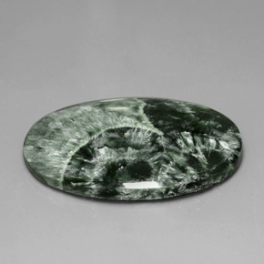 Serafinita verde natural 45,44ct, corte oval, opaco