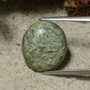 Serafinita verde natural 5,77ct, corte oval, opaco