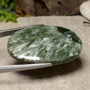 Serafinita verde natural 38,12ct, corte oval, opaco