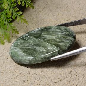 Serafinita verde natural 42,15ct, corte oval, opaco