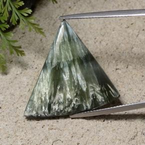 Serafinita verde natural 13,87ct, forma extravagante, opaco