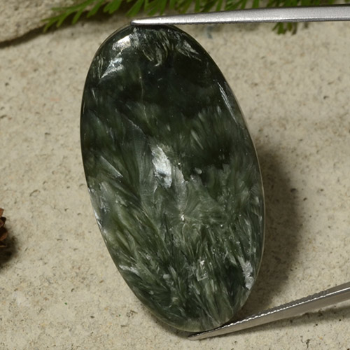 Serafinita Verde Multicolor Natural 47.08ct, Corte Oval, Opaco