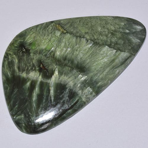 Serafinita verde natural 21,43ct, forma extravagante, opaco