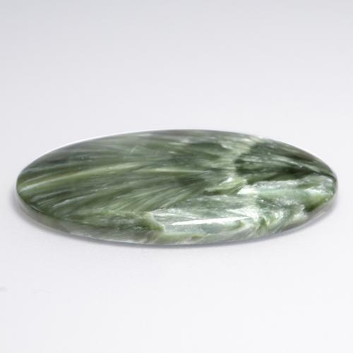Serafinita verde natural 15,02ct, corte oval, opaco