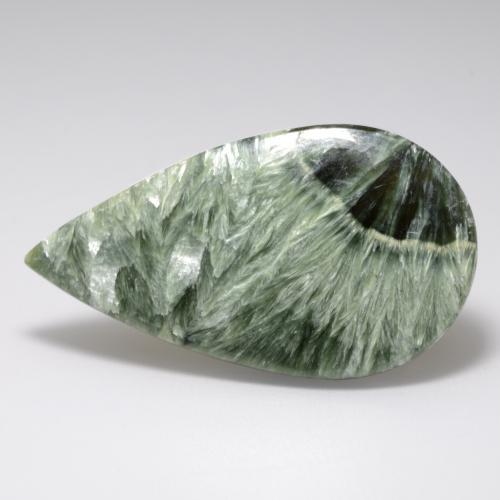Serafinita verde natural 20,54ct, formato de pêra, opaco