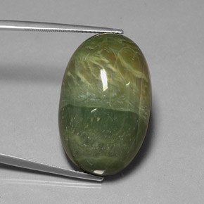 Serpentina verde natural 38,22ct, corte oval, opaco