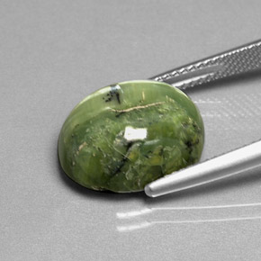 Serpentina verde natural 7,13ct, corte oval, opaco